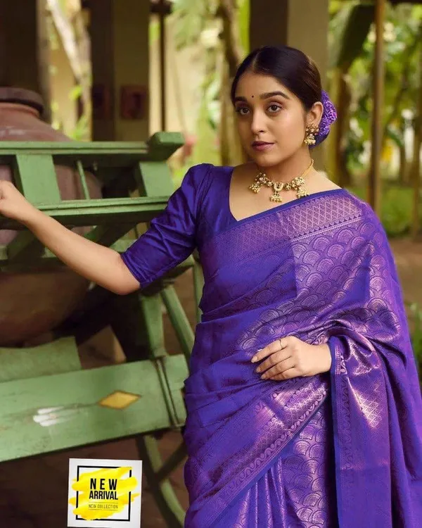 Royal_Blue_Soft_Lichi_Silk_Saree_For_Women