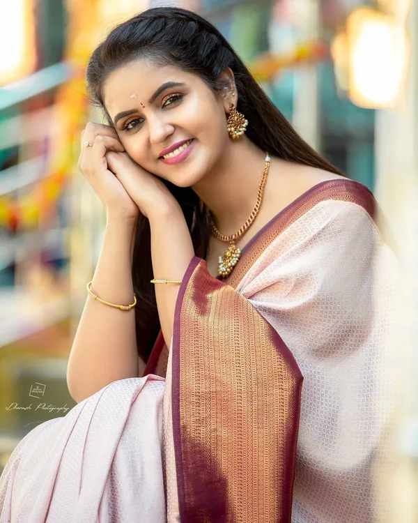 Copper_Banarasi_Soft_Lichi_Silk_Saree_For_Women