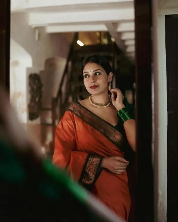 Peach_Saree_For_Women