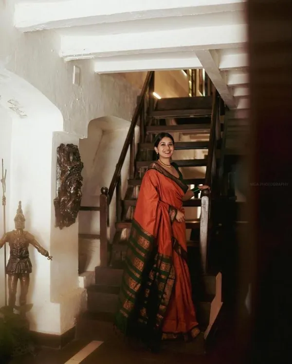 Peach_Saree_For_Women
