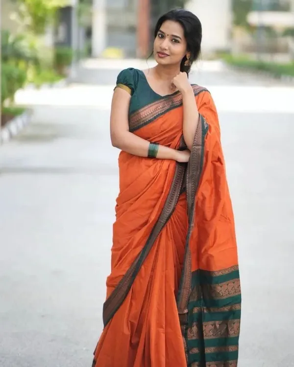 Peach_Saree_For_Women