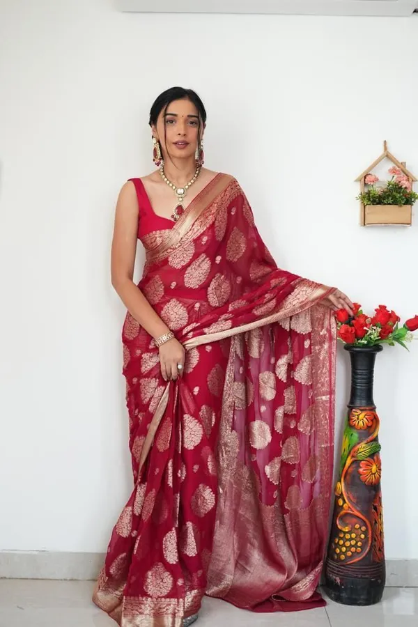 Red_Saree_For_Women