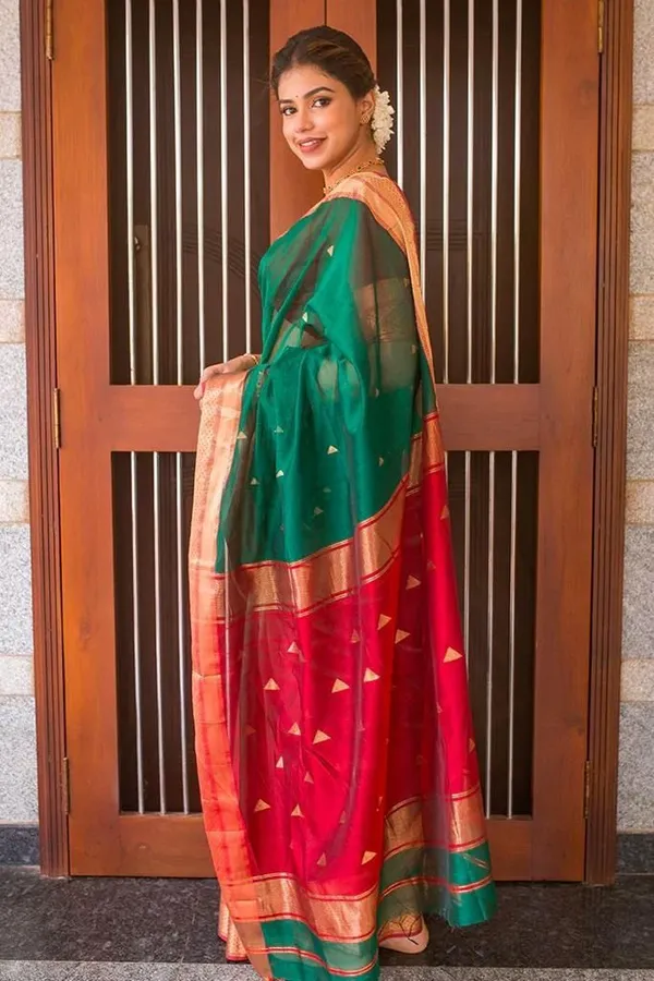 Green-Red_Saree_For_Women