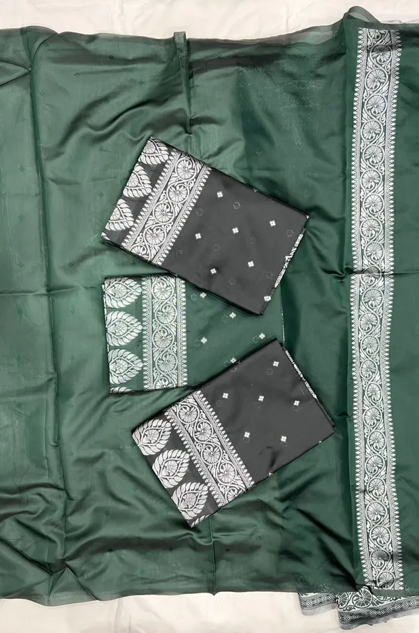 Green_Saree_For_Women