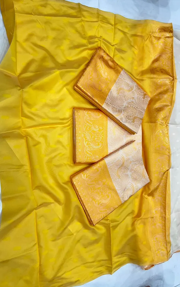 Cream-Yellow_Saree_For_Women