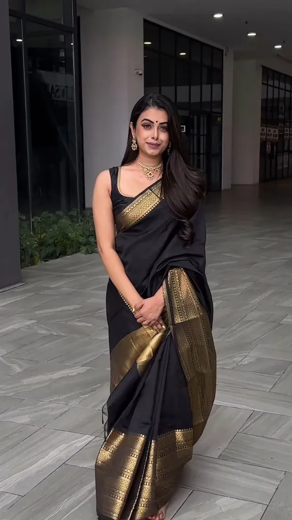 Black_Saree_For_Women