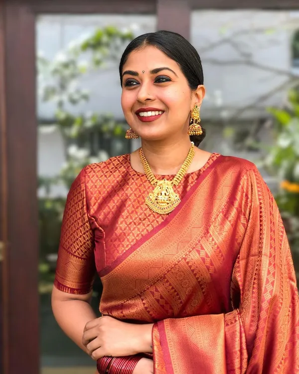 Maroon_Saree_For_Women