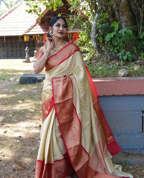 Cream_Saree_For_Women