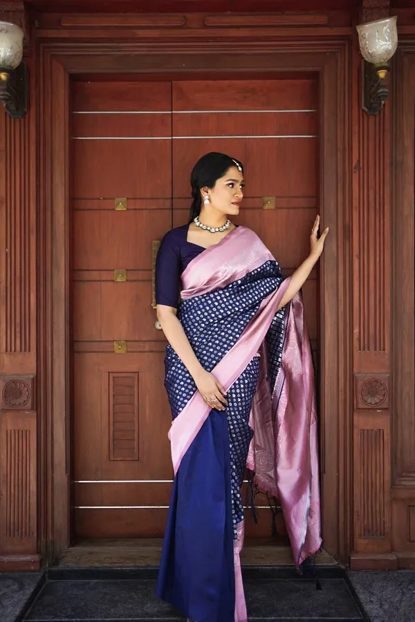Navy_Blue_Saree_For_Women