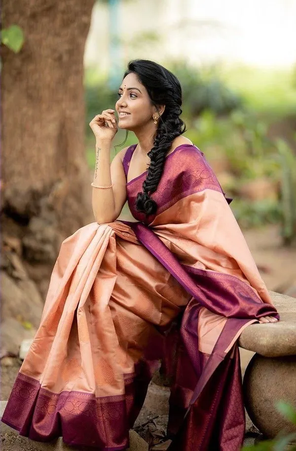 Peach_Saree_For_Women