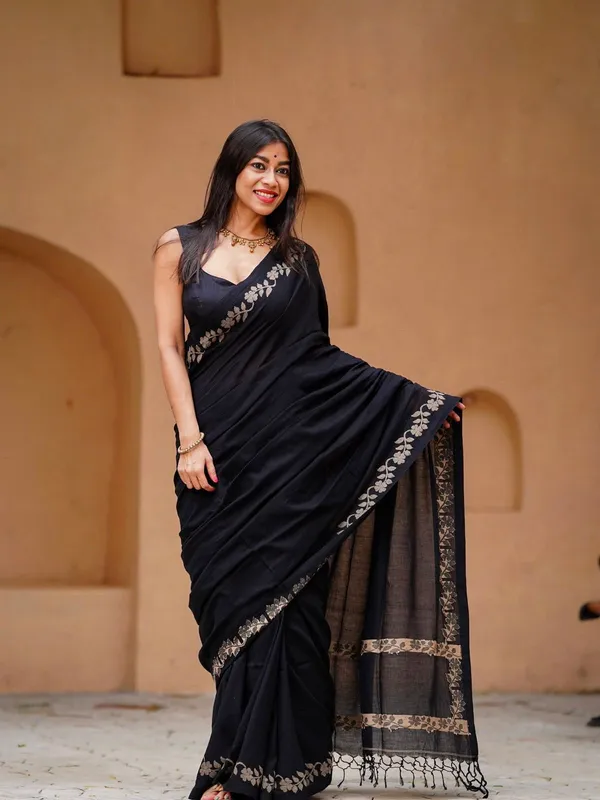 Black_Linen_Cotton_Saree_For_Women