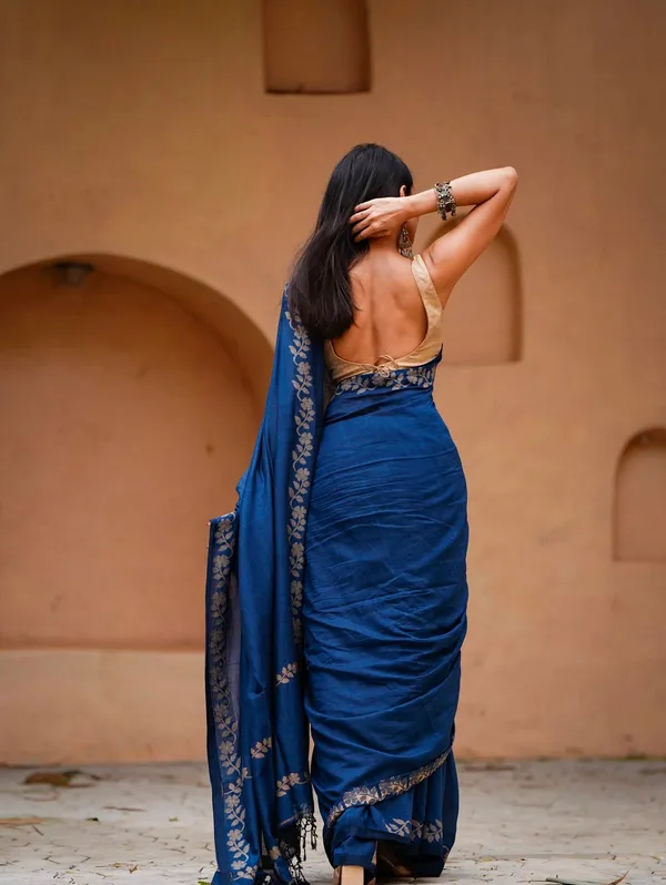 Blue_Linen_Cotton_Saree_For_Women
