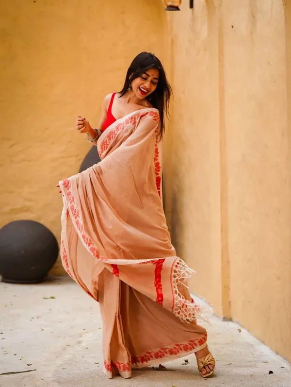 Cream_Linen_Cotton_Saree_For_Women