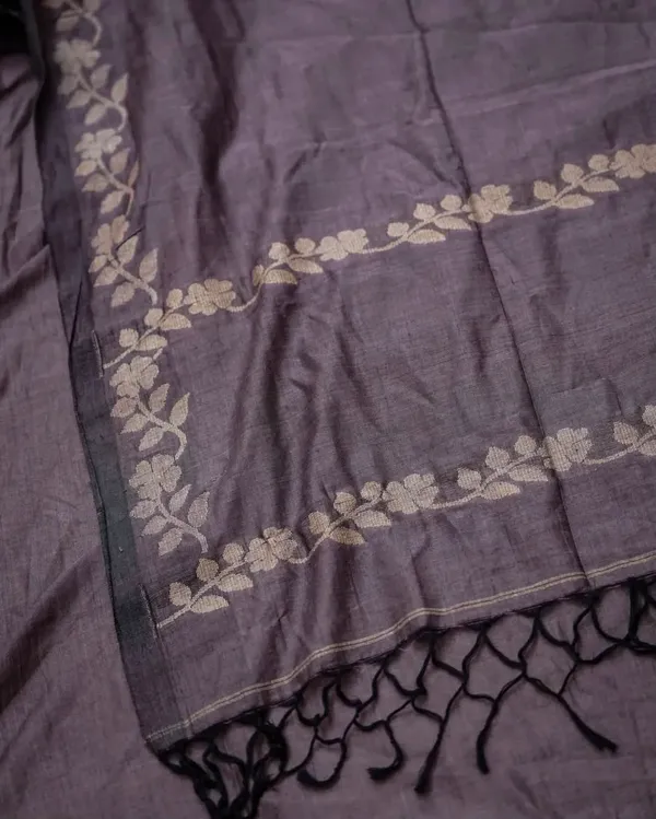 Grey_Linen_Cotton_Saree_For_Women