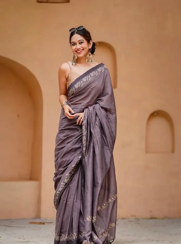 Grey_Linen_Cotton_Saree_For_Women