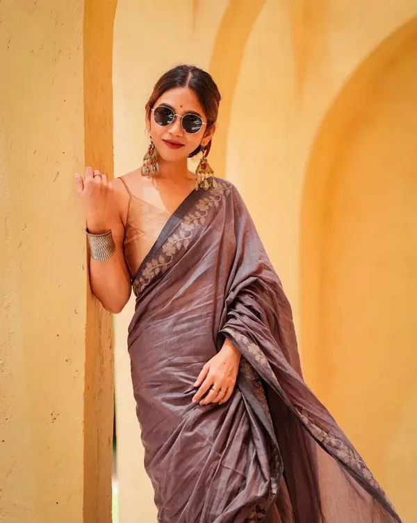 Grey_Linen_Cotton_Saree_For_Women