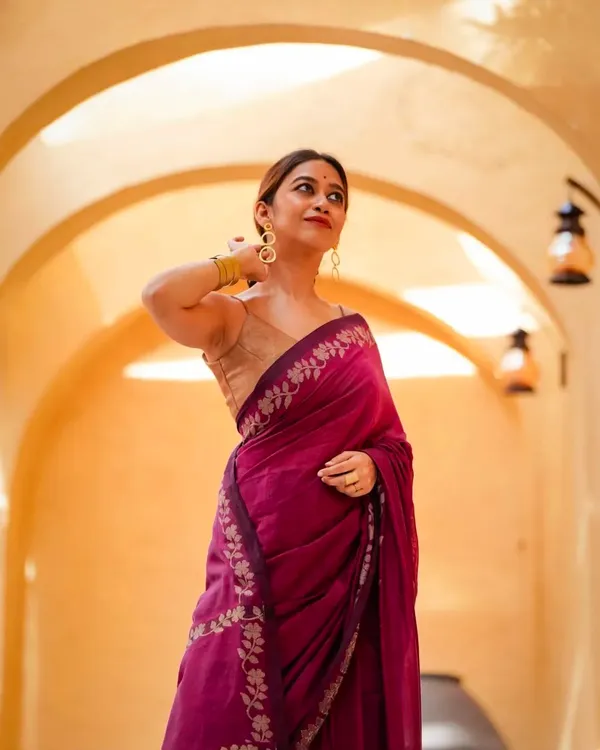Pink_Linen_Cotton_Saree_For_Women