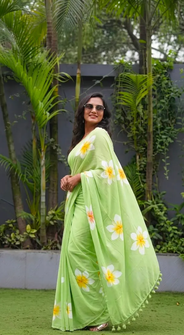 Green_Linen_Cotton_Saree_For_Women