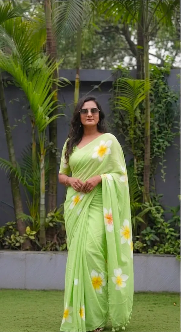 Green_Linen_Cotton_Saree_For_Women