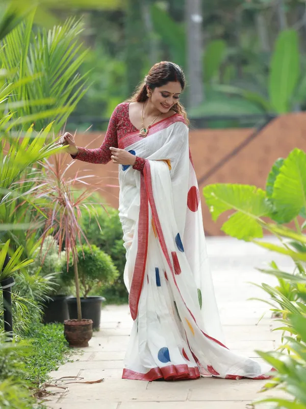 White_Linen_Cotton_Saree_For_Women
