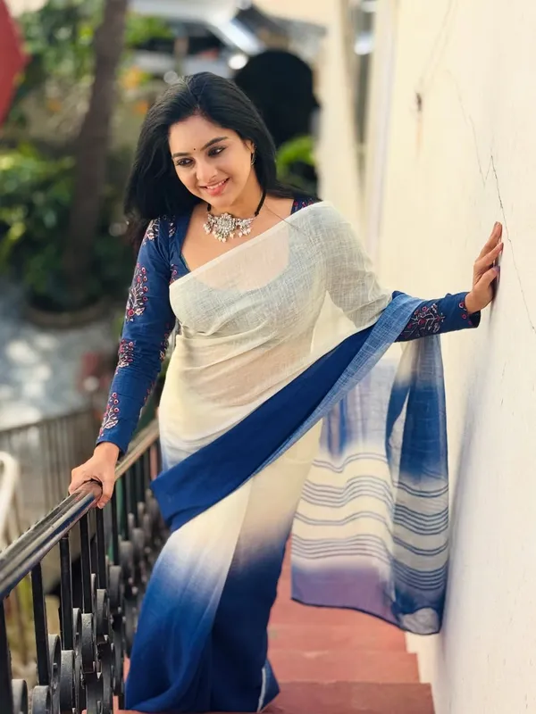 Blue_Linen_Cotton_Saree_For_Women