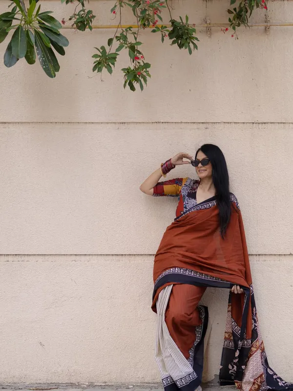 Rust_Premium_Linen_Cotton_Saree_For_Women