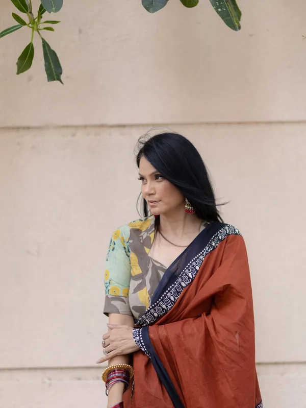 Rust_Premium_Linen_Cotton_Saree_For_Women