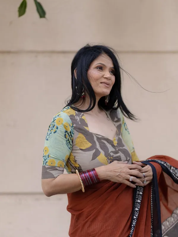 Rust_Premium_Linen_Cotton_Saree_For_Women