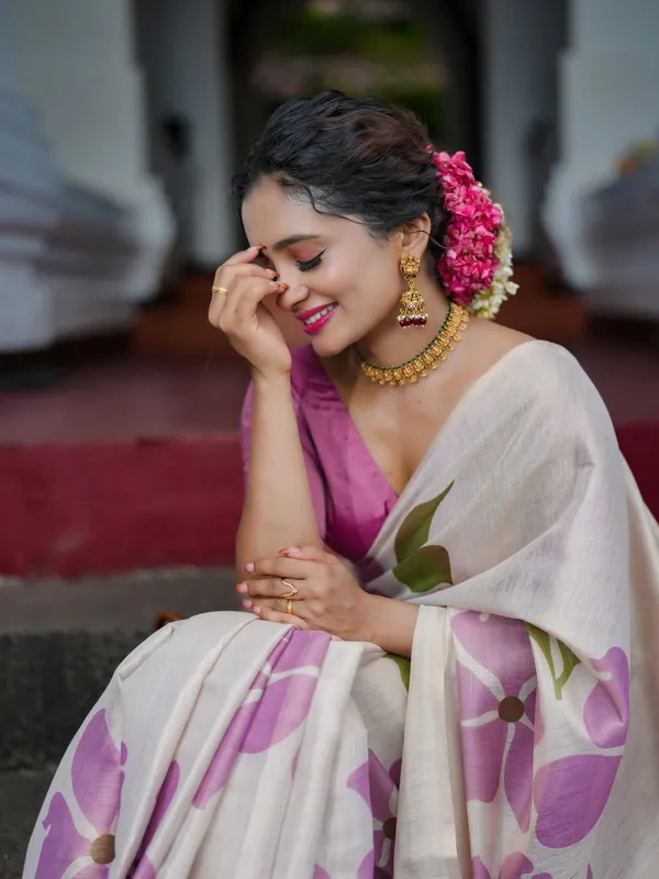 White_Premium_Linen_Cotton_Saree_For_Women