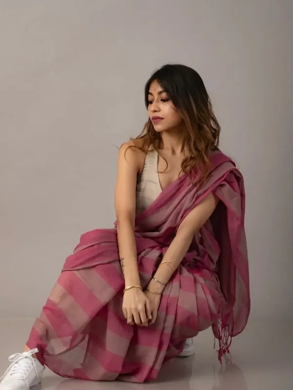 Pink_Premium_Linen_Cotton_Saree_For_Women