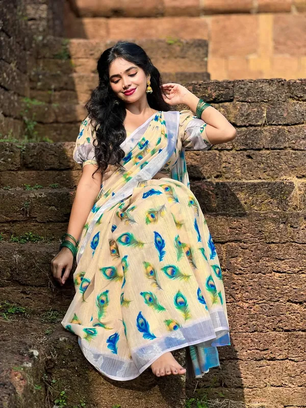 Cream_Premium_Linen_Cotton_Saree_For_Women