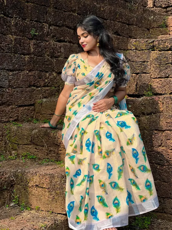 Cream_Premium_Linen_Cotton_Saree_For_Women
