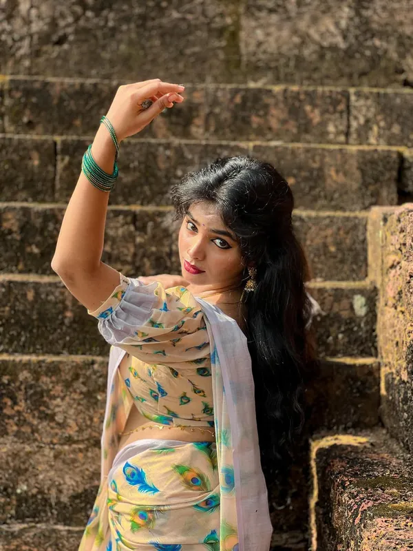 Cream_Premium_Linen_Cotton_Saree_For_Women