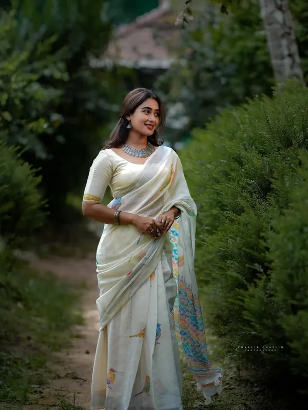 White_Premium_Linen_Cotton_Saree_For_Women