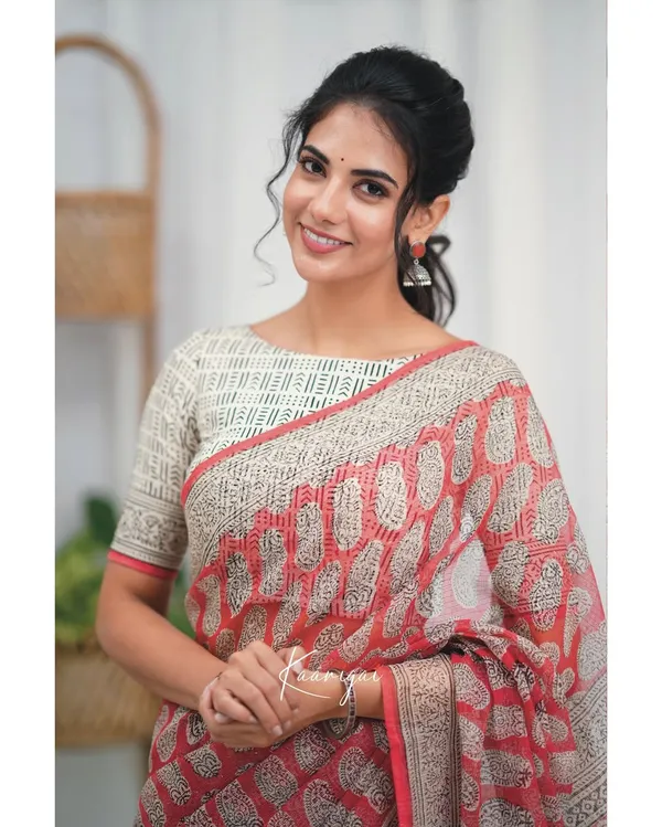 Pink_Premium_Linen_Cotton_Saree_For_Women