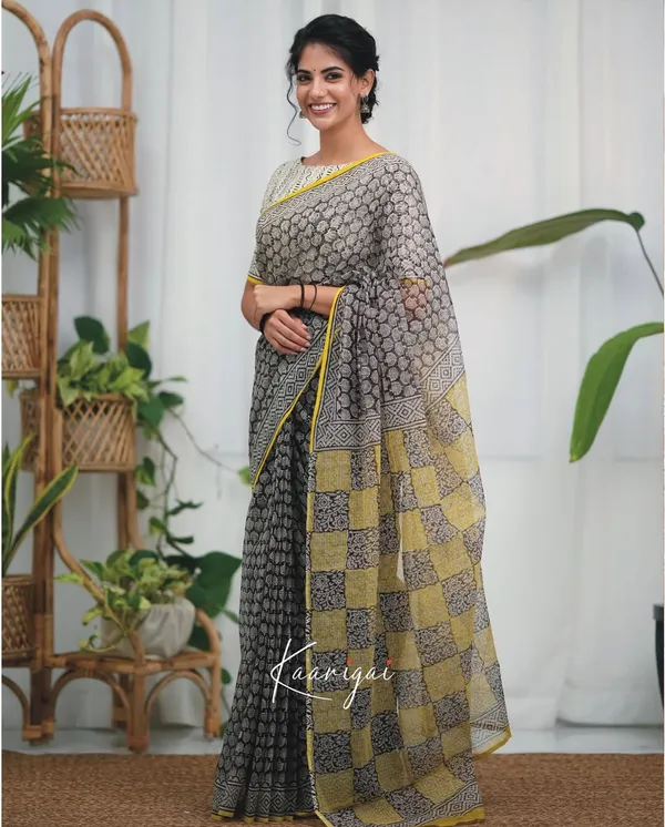 Off_White_Premium_Cotton_Kota_Check_Saree_For_Women