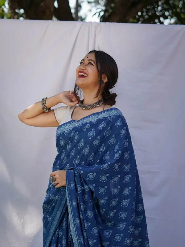 Indigo_Blue_Linen_Cotton_Saree_For_Women