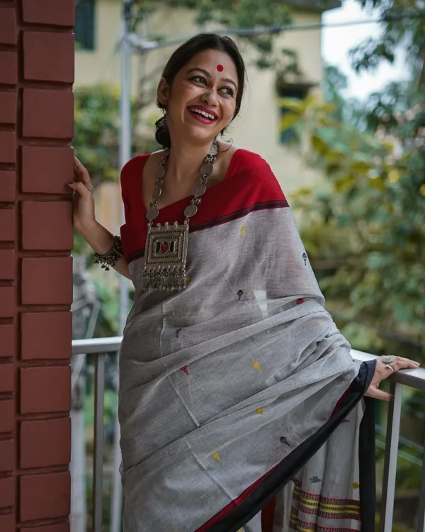 Grey_Premium_Linen_Cotton_Saree_For_Women