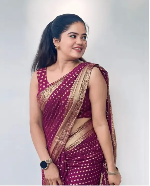 Green_and_Pink_Saree_for_Women