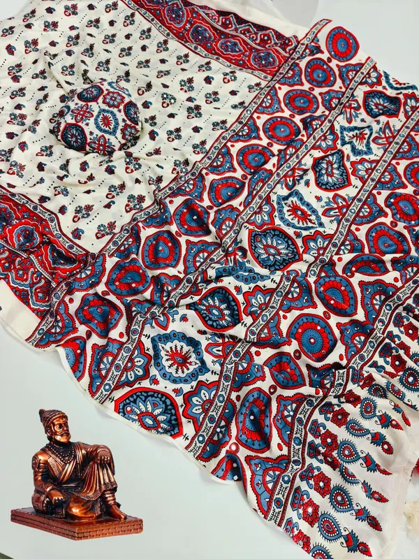Off_White_Silk_Crepe_Saree_For_Women