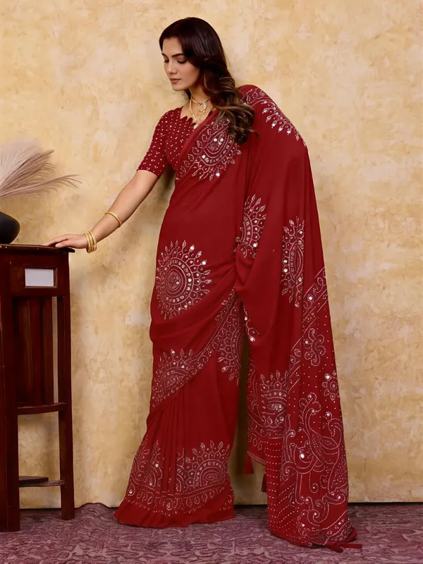 Red_Dull_Moss_Georgette_Saree_For_Women