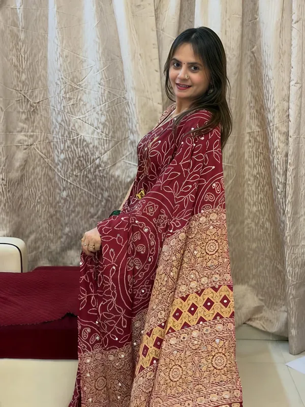 Maroon_Satin_Viscose_Saree_For_Women