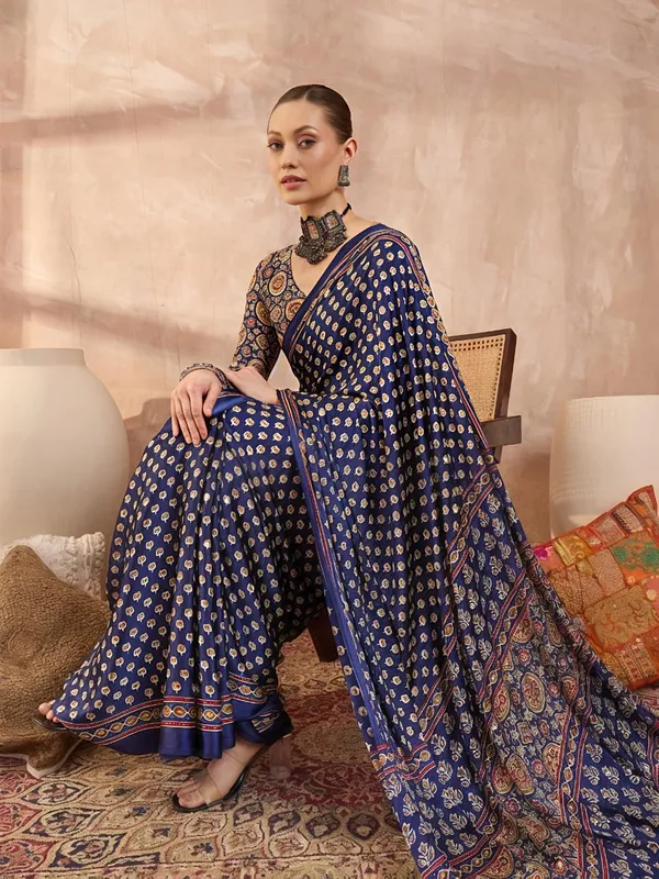 Blue_Silk_Crepe_Saree_For_Women