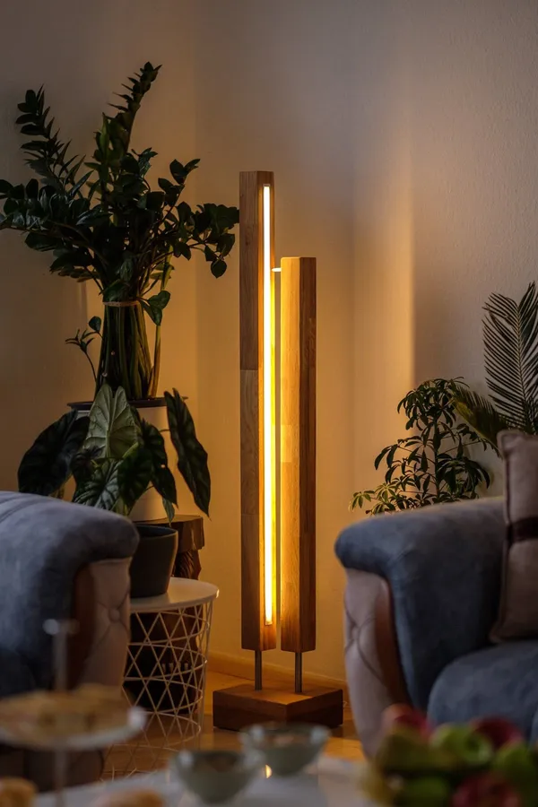 Wooden_Floor_Lamp_With_Warm_Led_Lighting_For_Living_Room