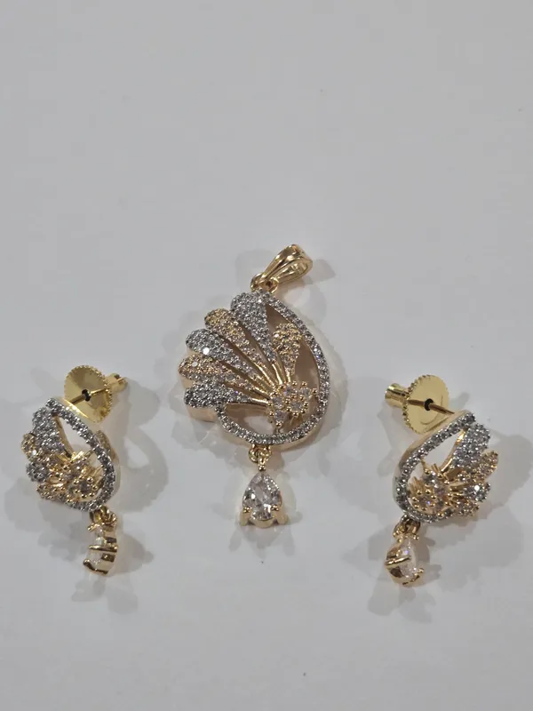 Gold_&_Silver_Metal_Alloy,_Stone_Stone_Embellished_Jewellery_Set_For_Women