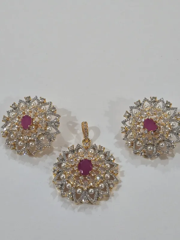 Gold_&_Pink_Metal_Alloy,_Stone_Crystal_Round_Brooch_Set_For_Women