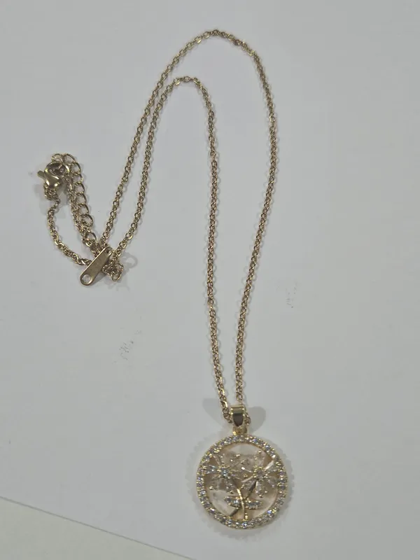 Gold_Metal_Alloy,_Stone_Circular_Pendant_Necklace_For_Women