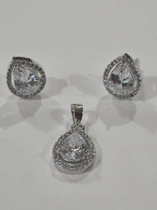 Silver_Metal_Alloy,_Stone_Pendant_And_Earrings_Set_For_Women