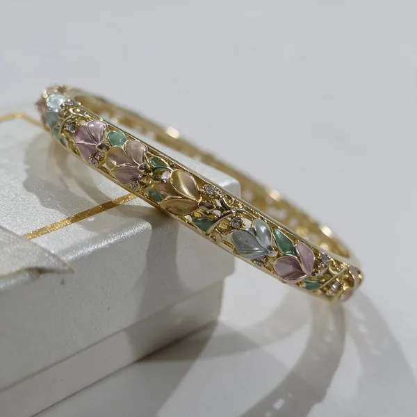 Multicolor_Metal_Alloy,_Stone_Embellished_Bangle_For_Women