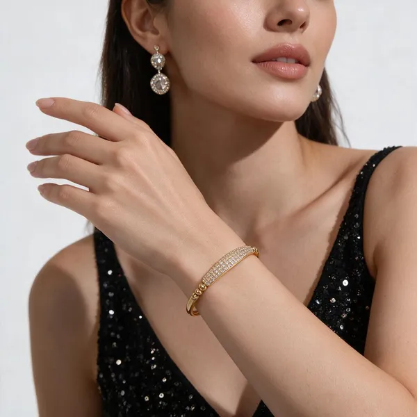 Gold_Metal_Alloy,_Stone_Stone_Studded_Bangle_For_Women